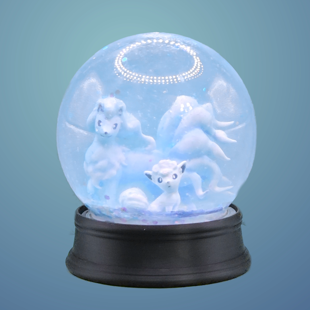 Alolan Ninetails and Vulpix Snow Globe